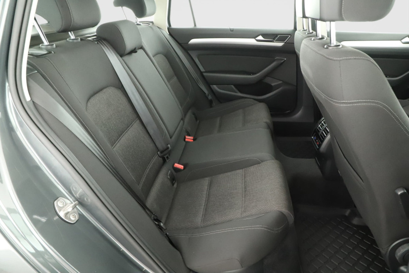 Volkswagen Passat, 2016