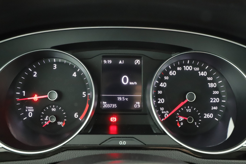 Volkswagen Passat, 2016