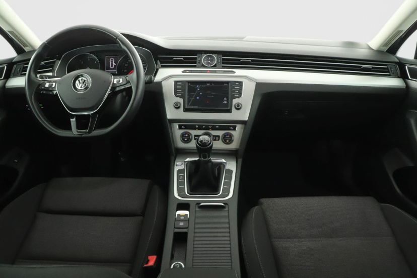Volkswagen Passat, 2016