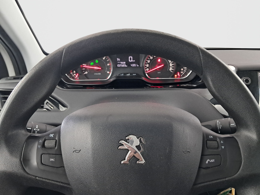 Peugeot 208, 2015