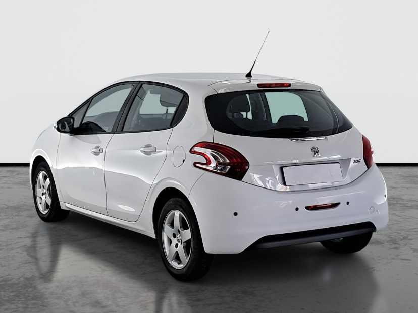 Peugeot 208, 2015