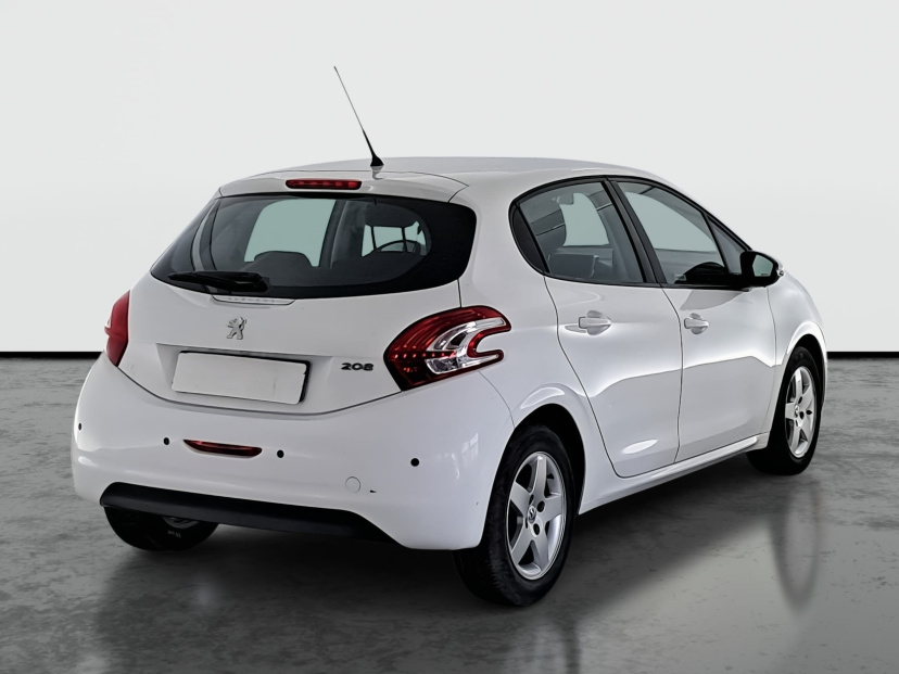 Peugeot 208, 2015