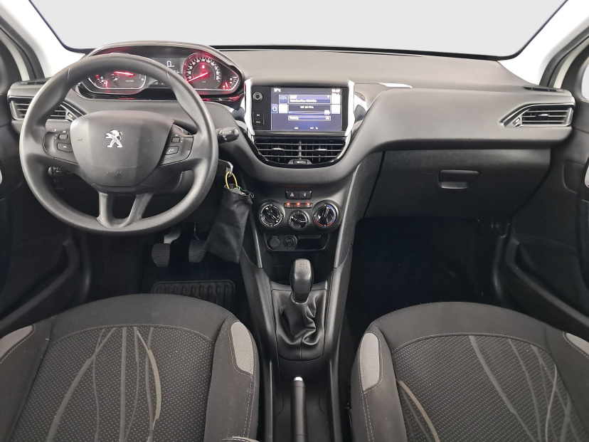 Peugeot 208, 2015