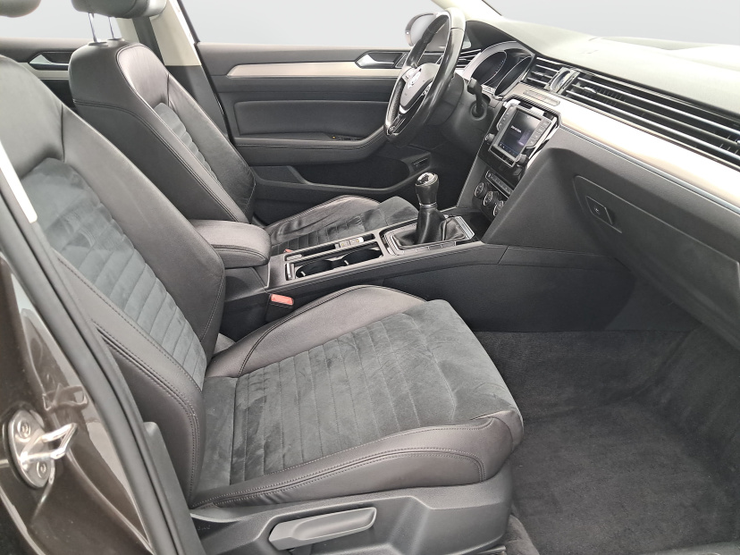 Volkswagen Passat, 2016