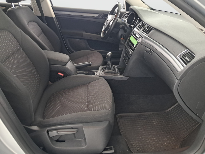 Škoda Superb, 2012
