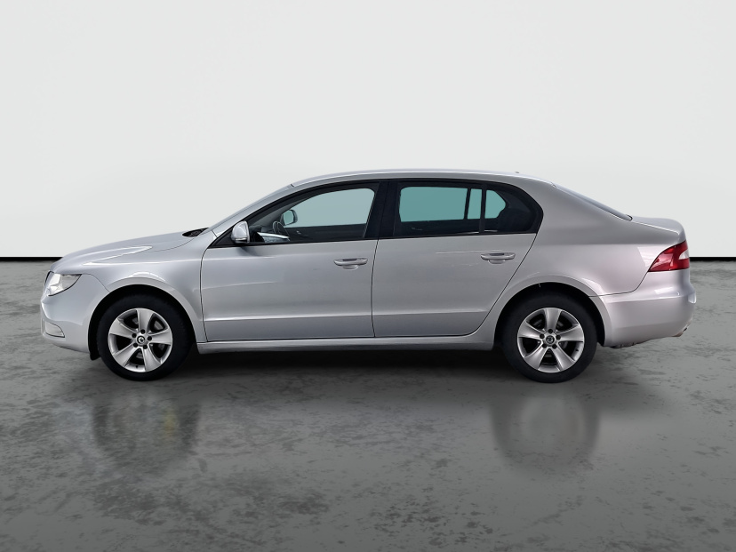Škoda Superb, 2012
