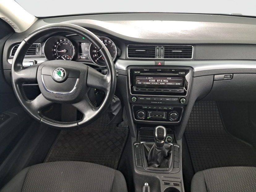 Škoda Superb, 2012