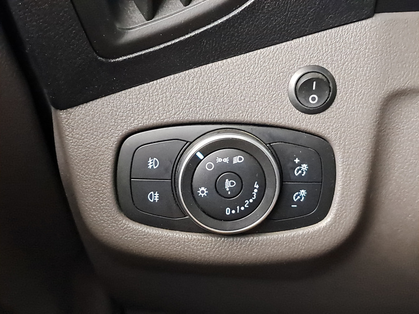 Ford Transit Connect, 2020