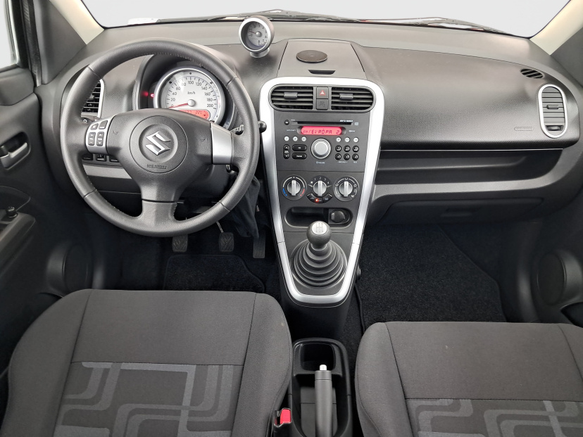 Suzuki Splash, 2011