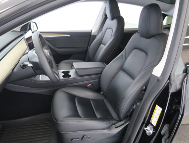 Tesla Model Y - 2023
