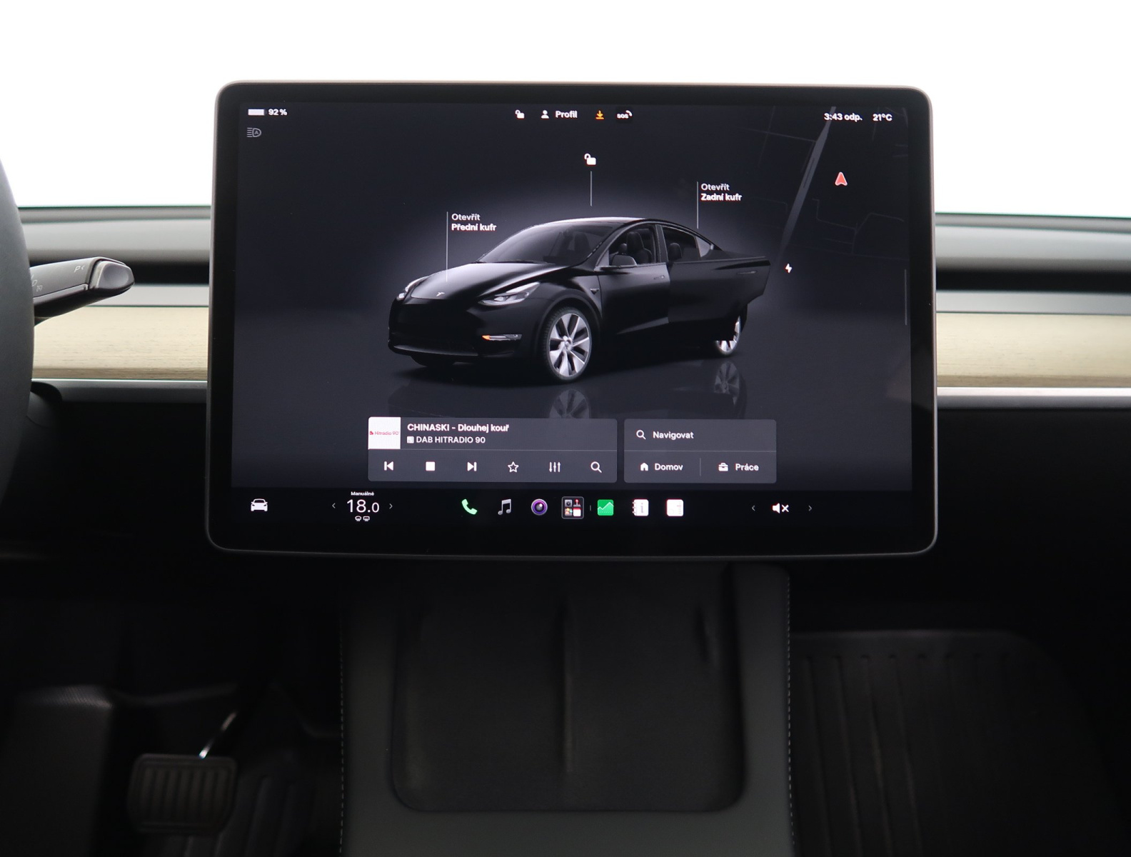 Tesla Model Y Standard Range – fotografie 17