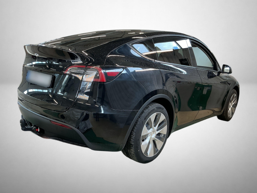 Tesla Model Y, 2023