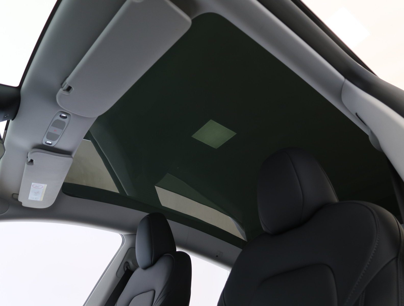 Tesla Model Y - 2023
