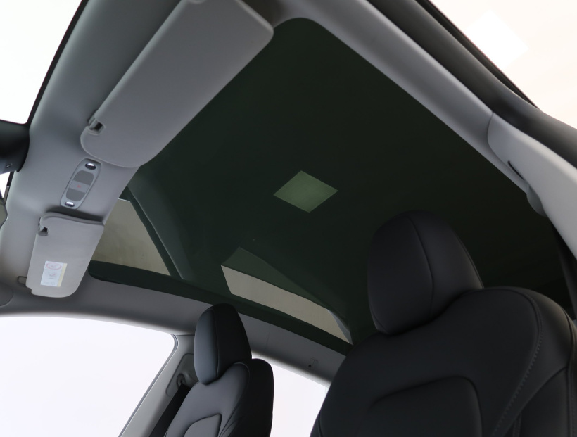 Tesla Model Y, 2023