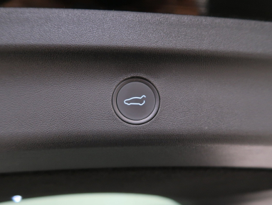 Tesla Model Y - 2023