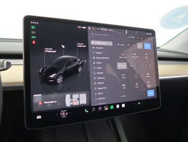 Tesla Model Y - 2023