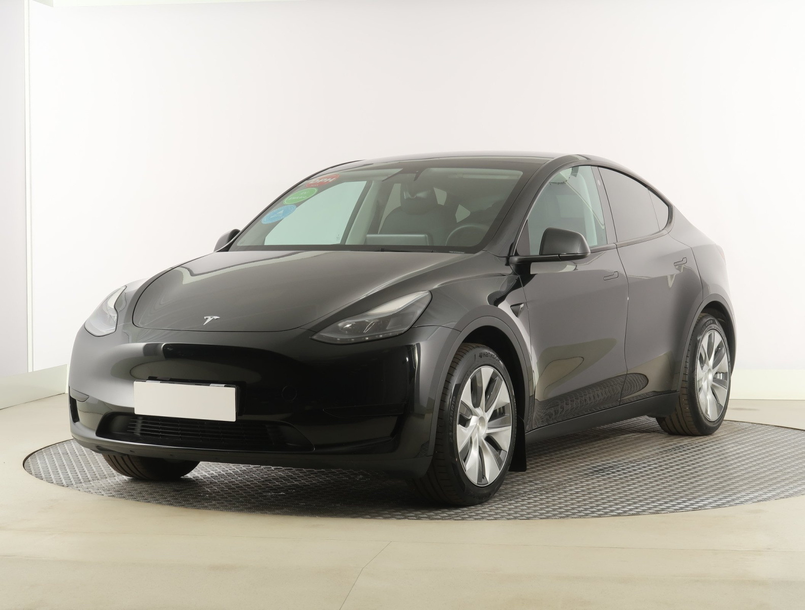 Tesla Model Y Standard Range – fotografie 3
