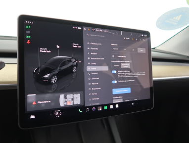 Tesla Model Y - 2023