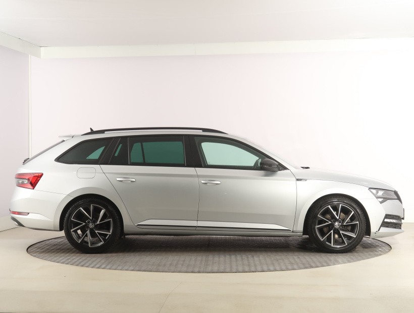 Škoda Superb, 2022