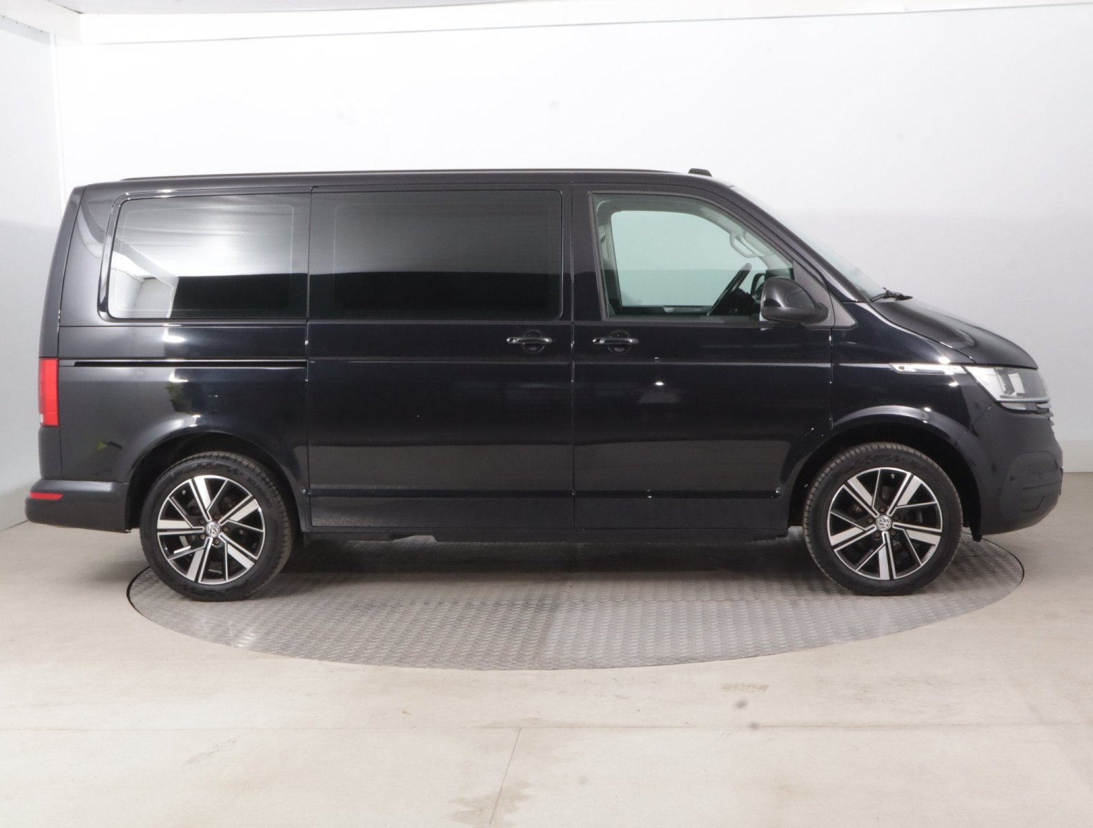 Volkswagen Multivan - 2021