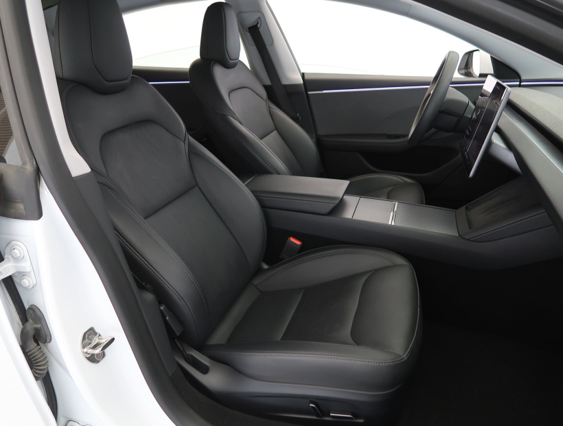 Tesla Model 3, 2023