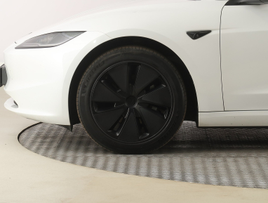 Tesla Model 3 - 2023