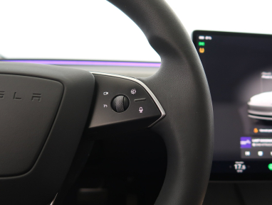 Tesla Model 3 - 2023