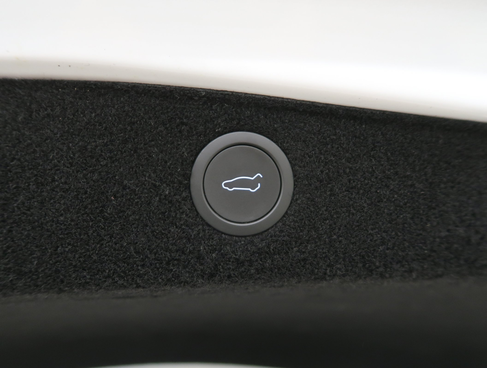 Tesla Model 3 - 2023