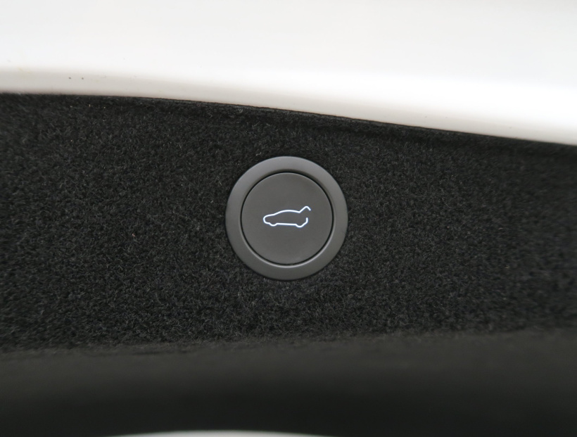 Tesla Model 3, 2023