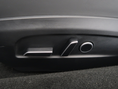 Tesla Model 3 - 2023