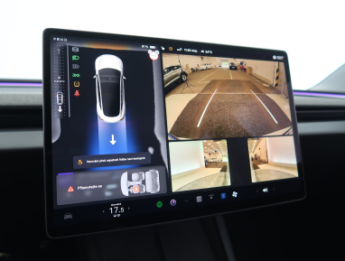 Tesla Model 3 - 2023