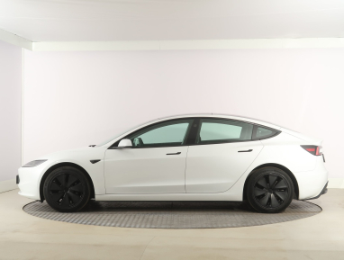 Tesla Model 3 - 2023