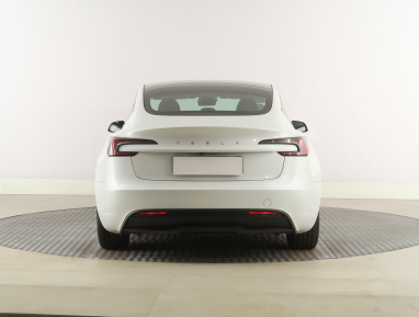 Tesla Model 3 - 2023