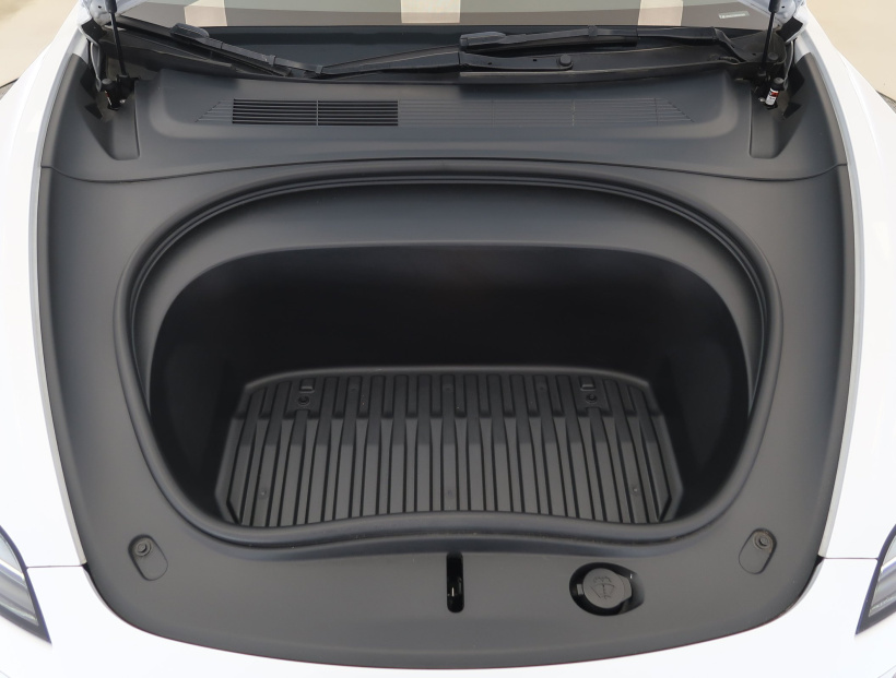 Tesla Model 3, 2023