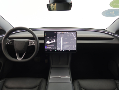Tesla Model 3 - 2023
