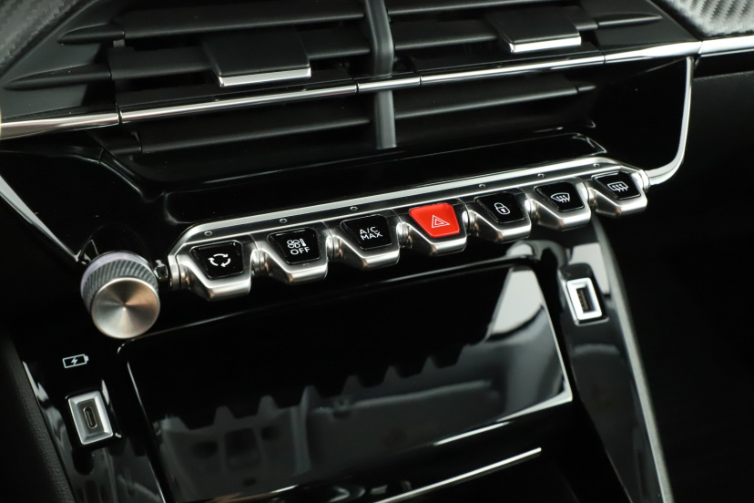 Peugeot e-208, 2020