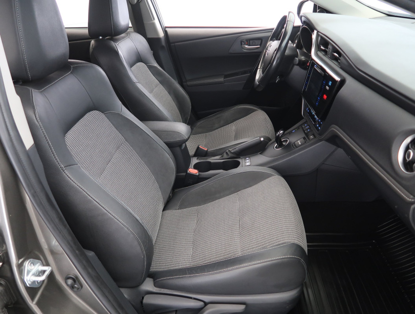 Toyota Auris, 2018