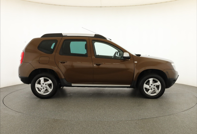 Dacia Duster, 2010