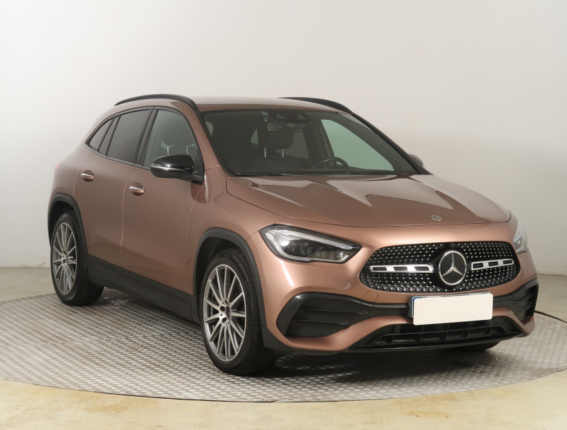 Mercedes-Benz GLA, 2021