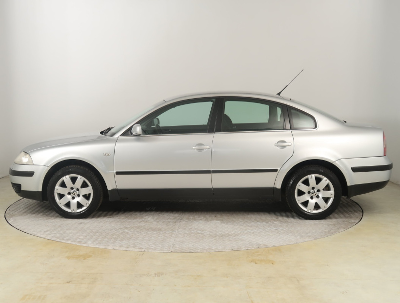 Volkswagen Passat, 2004