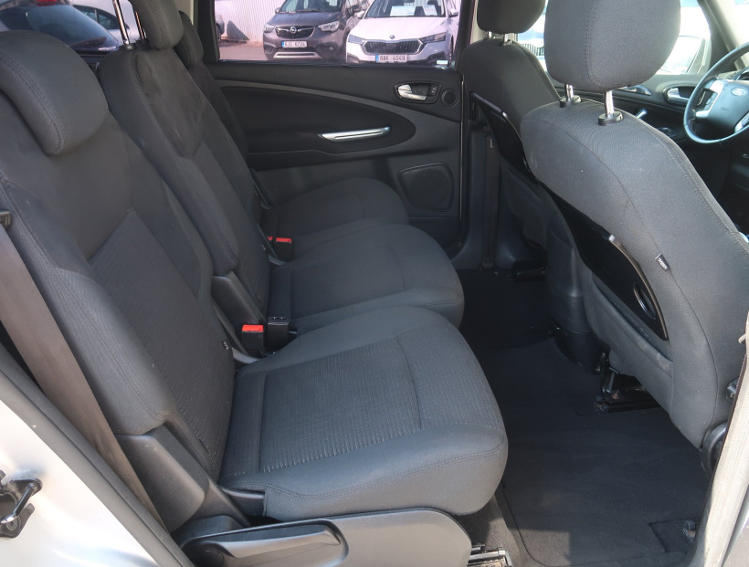 Ford Galaxy, 2010