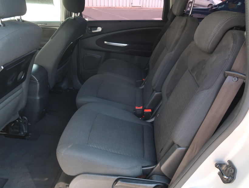 Ford Galaxy, 2010