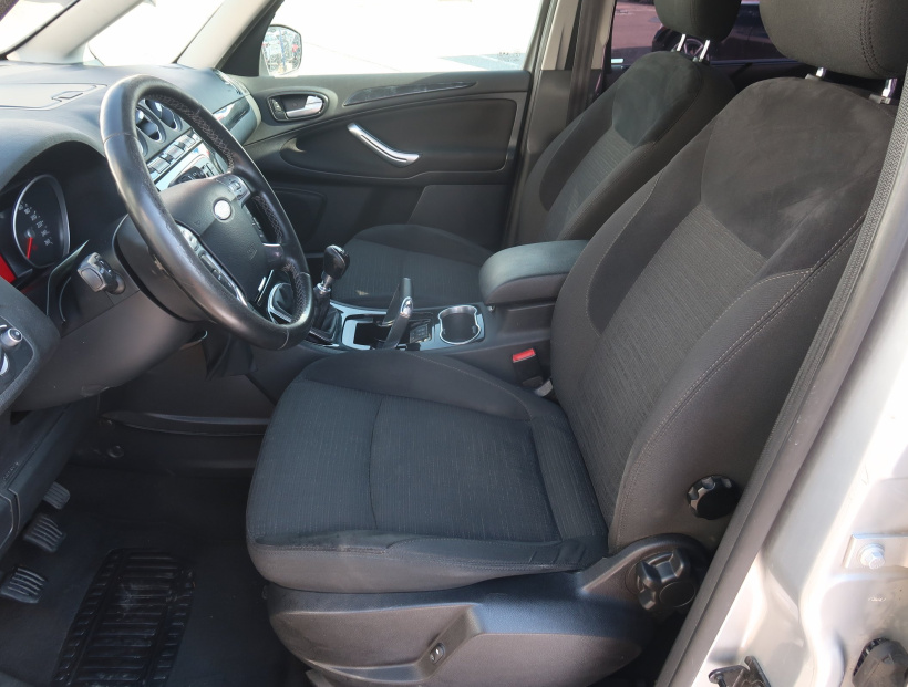 Ford Galaxy, 2010