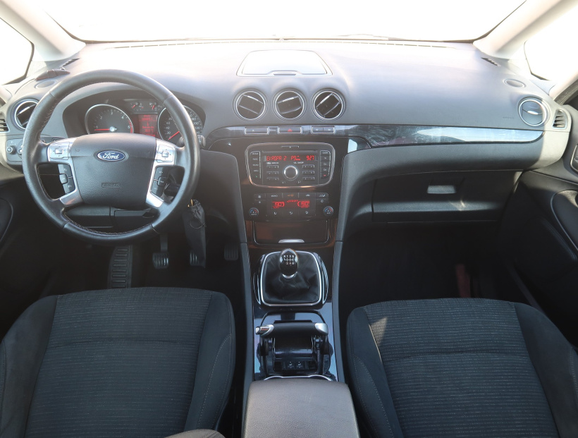 Ford Galaxy, 2010