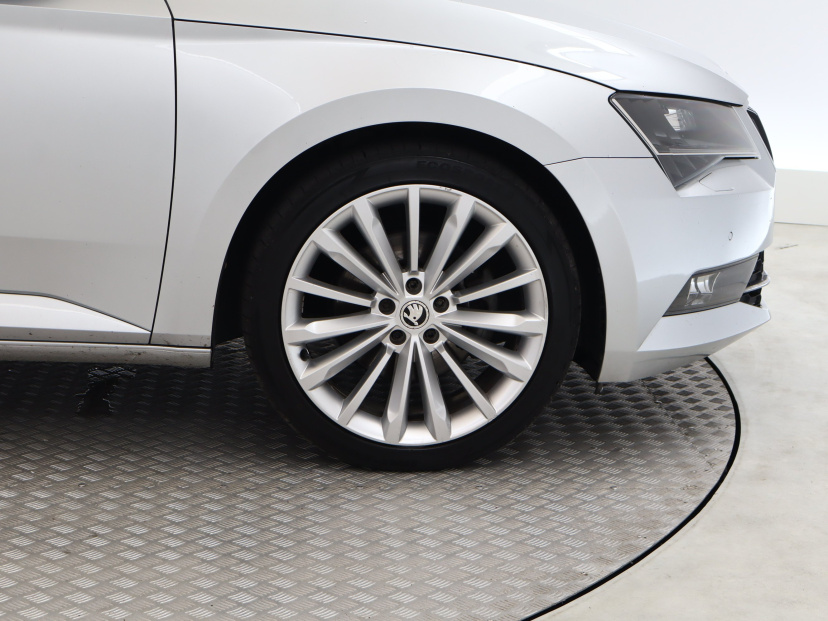 Škoda Superb, 2015