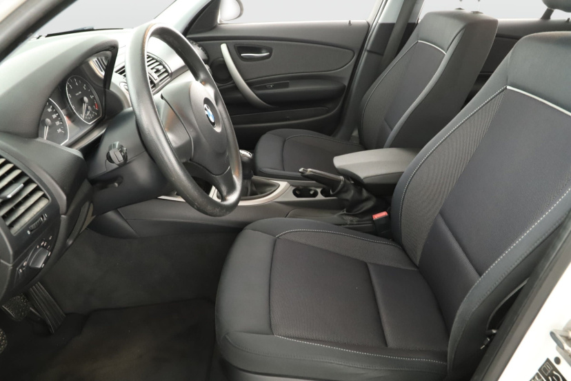 BMW 1, 2009