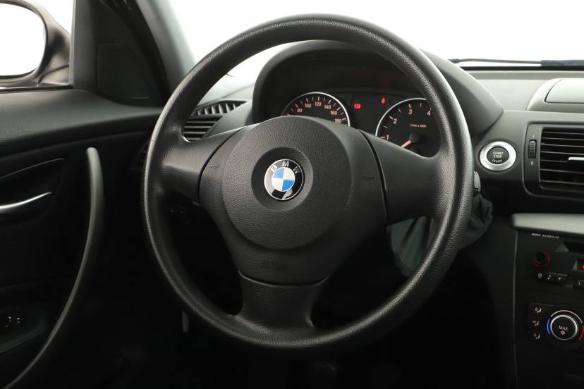 BMW 1, 2009