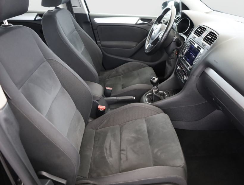 Volkswagen Golf, 2010