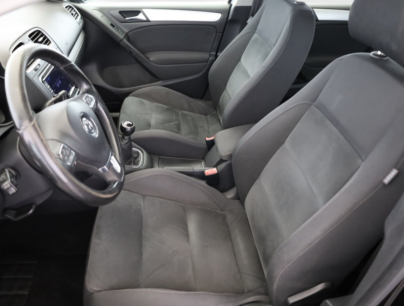 Volkswagen Golf, 2010