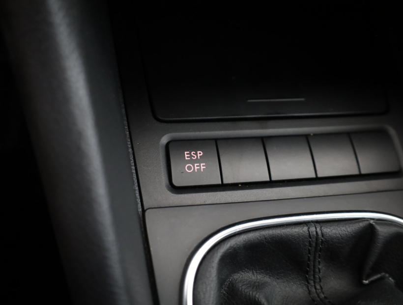 Volkswagen Golf, 2010